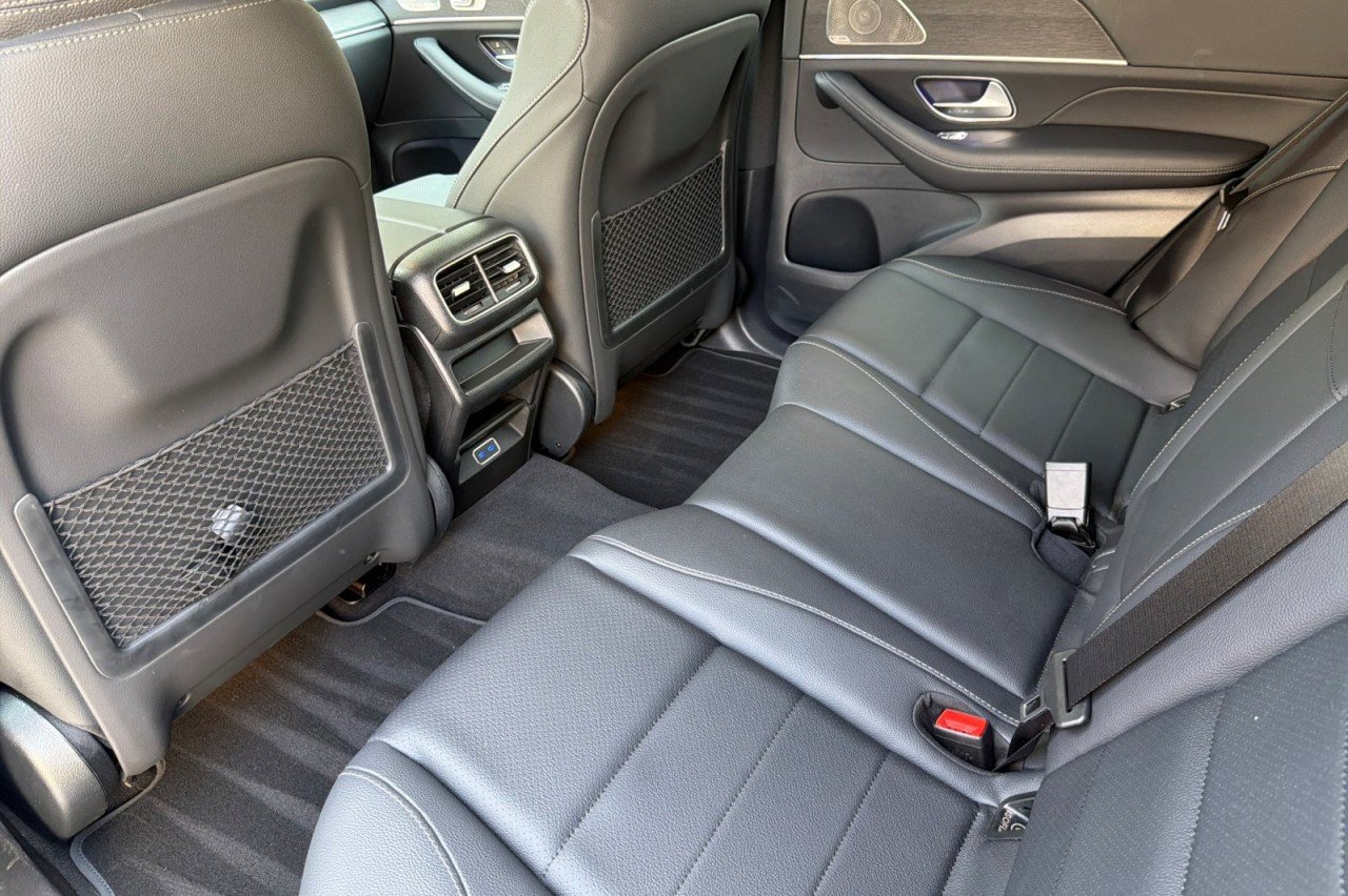 Used 2026 OBSIDIAN BLACK METAL Mercedes-Benz GLE 450 image 11