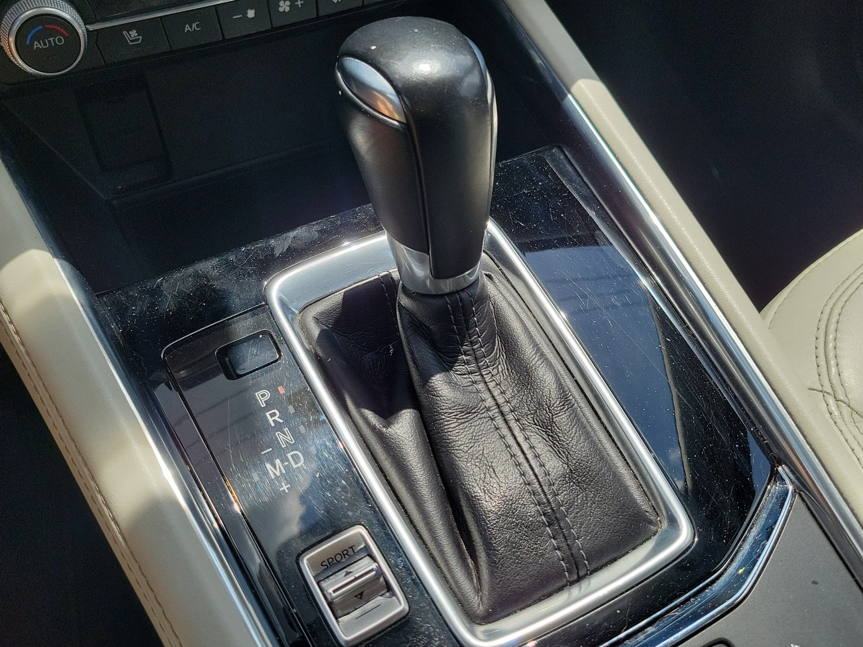 Used 2021 Deep Crystal Blue Mica Mazda Grand Touring image 32