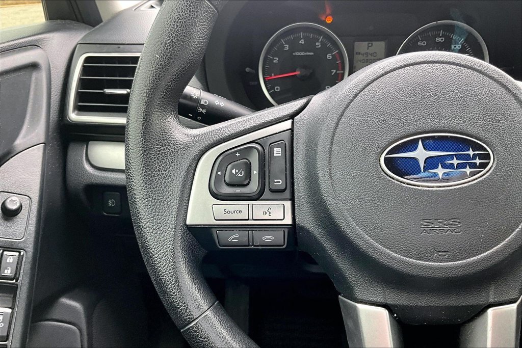 Used 2018 Black Subaru 2.5i Premium image 11