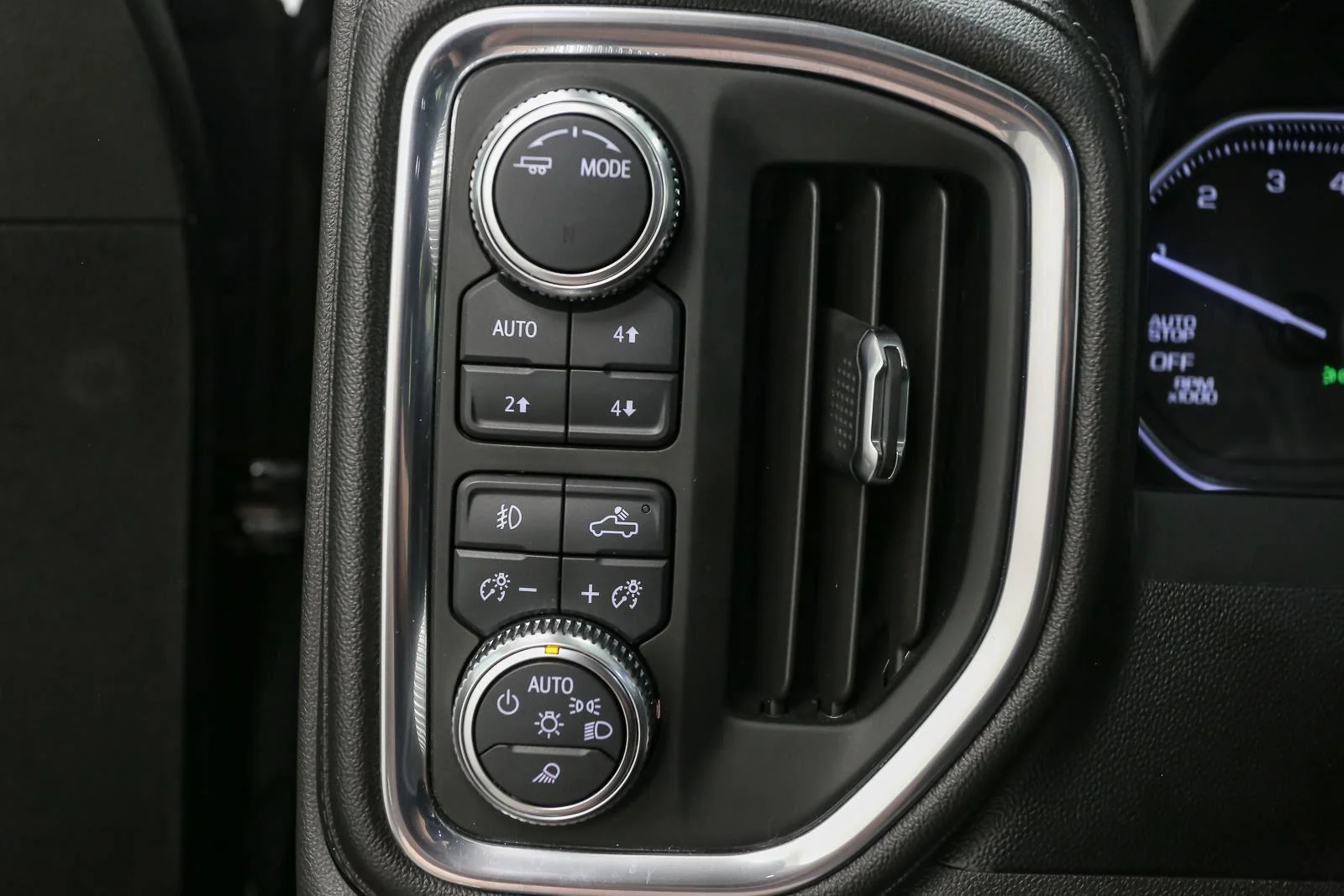 Used 2021 Onyx Black GMC SLT image 44