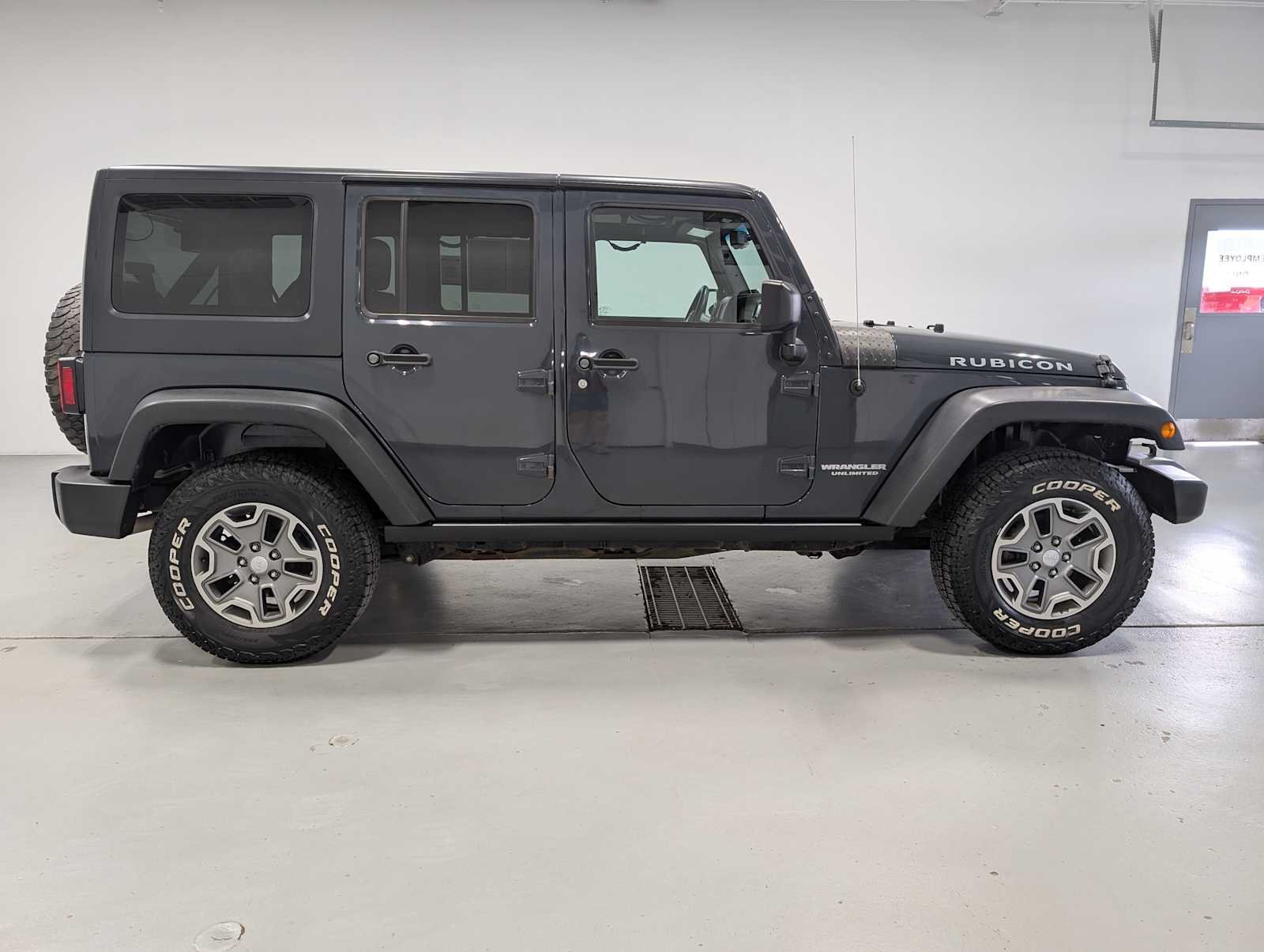 Used 2017 Rhino Clearcoat Jeep Rubicon image 7