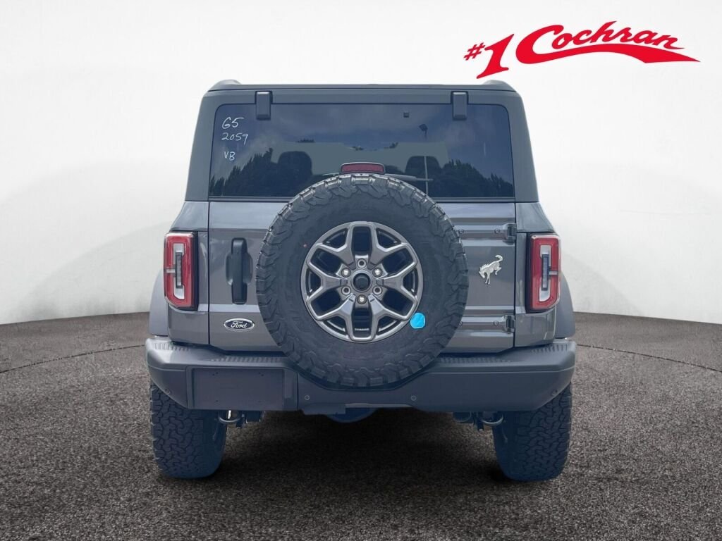 New 2025 Carbonized Gray Metallic Ford Badlands image 8