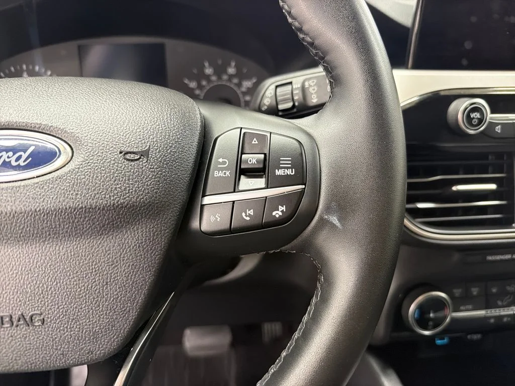 Certified Used 2022 White Ford SE image 22