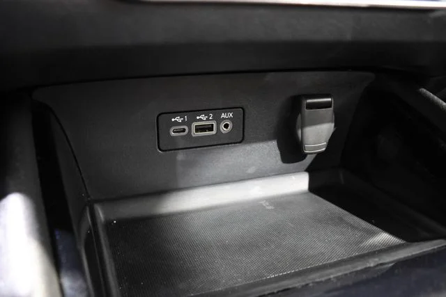 Used 2024 Gun Metallic Nissan 2.5 SV image 24