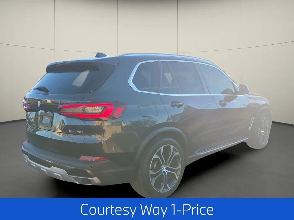 Used 2020 Gray BMW sDrive40i image 10