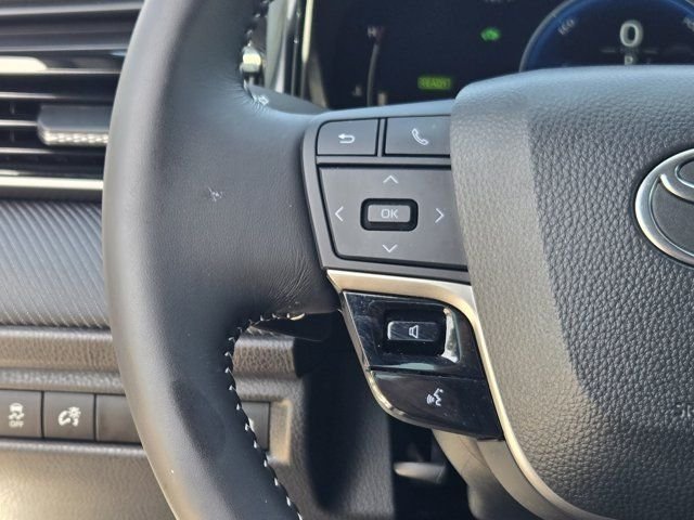 Used 2025 White Toyota SE image 28