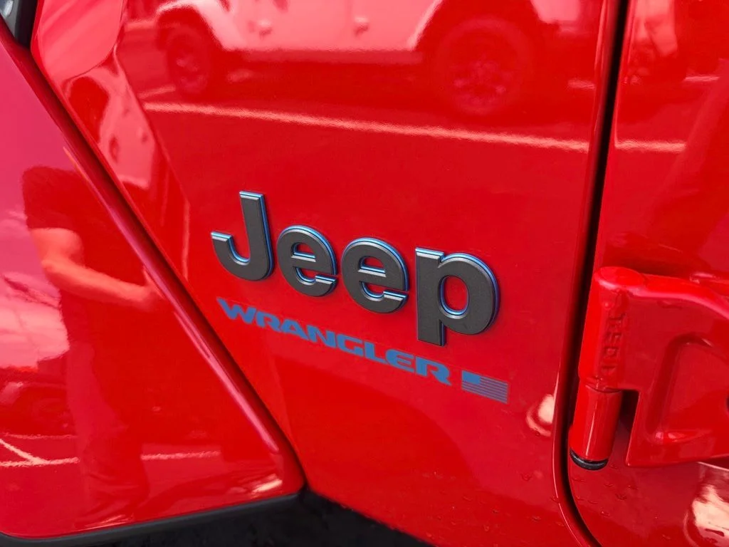 Used 2025 Red Jeep Sahara 4xe image 12