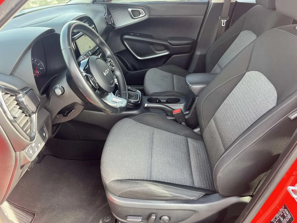 Used 2022 Inferno Red Kia EX image 11