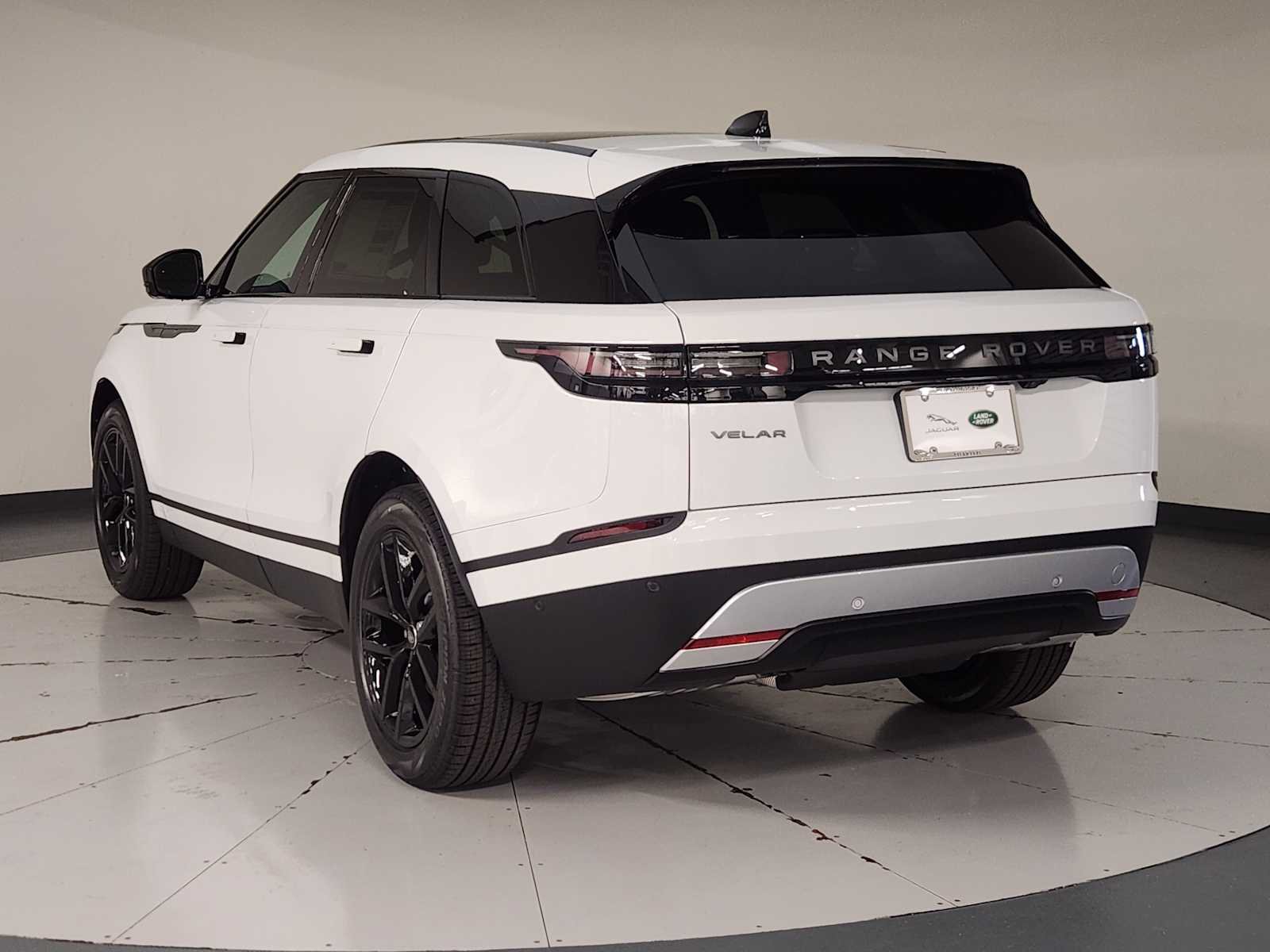 New 2026 Fuji White Land Rover S image 6