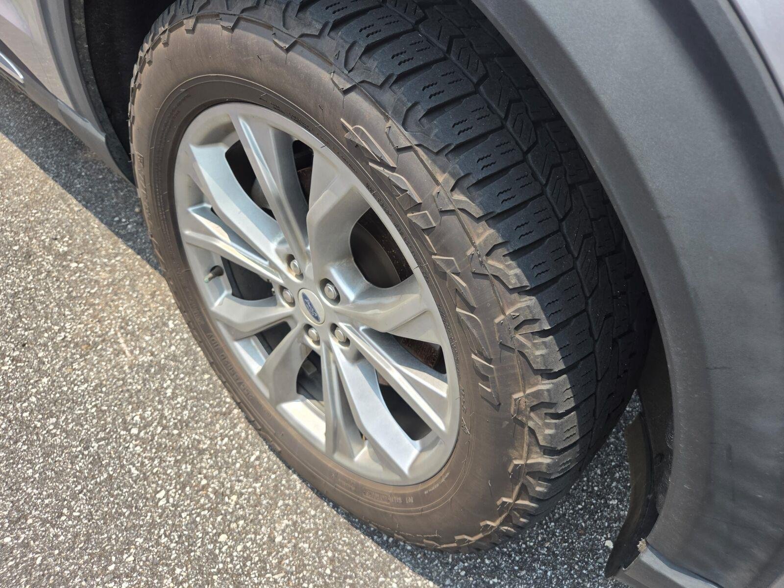 Used 2021 Silver Ford Limited image 4