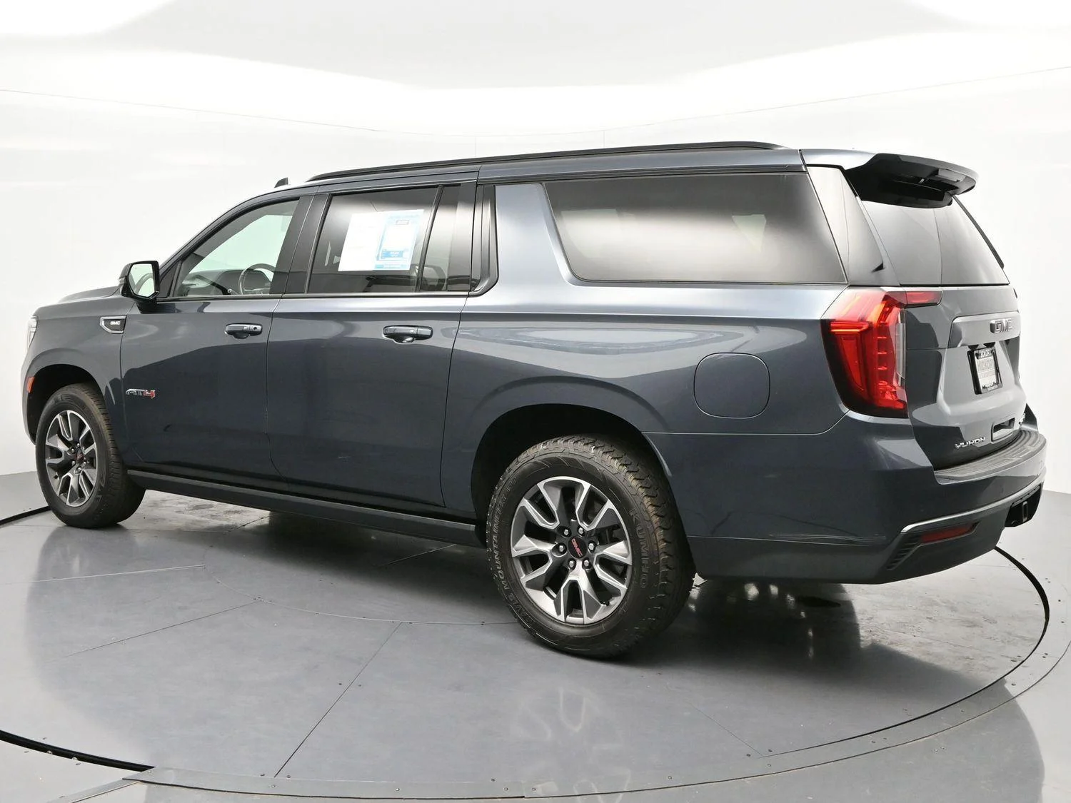 Used 2021 Dark Sky Metallic GMC AT4 image 5