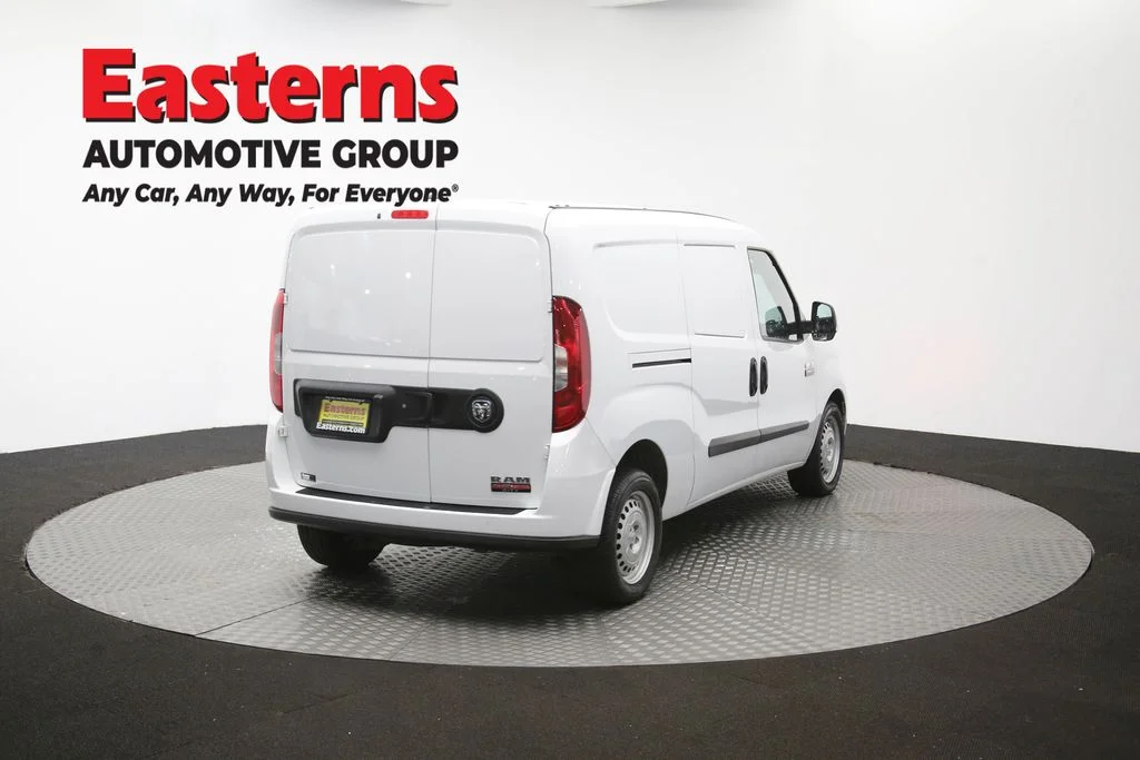 Used 2022 White Ram Base image 37