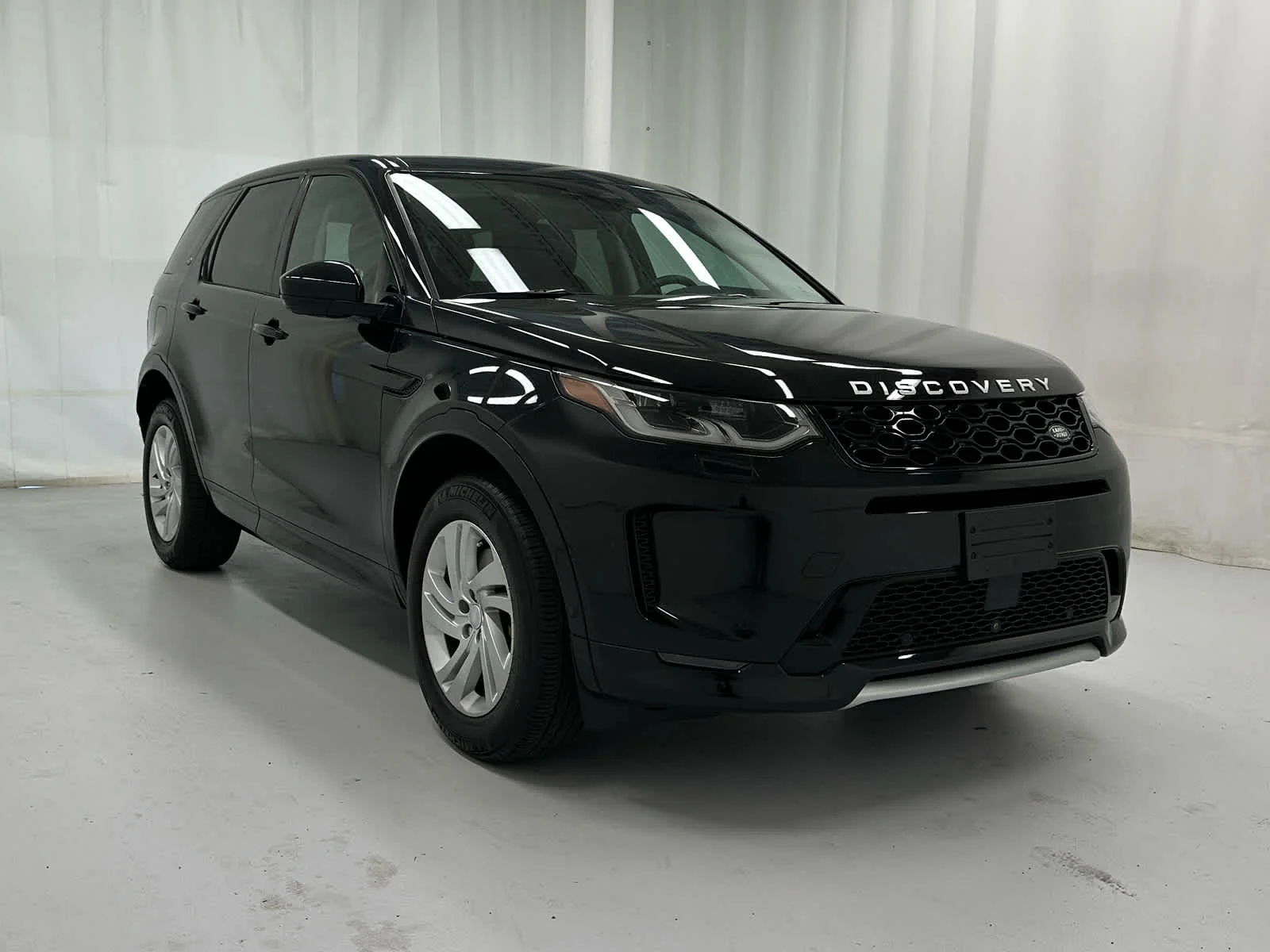 2024 Land Rover Discovery Sport 2.0 S's photo