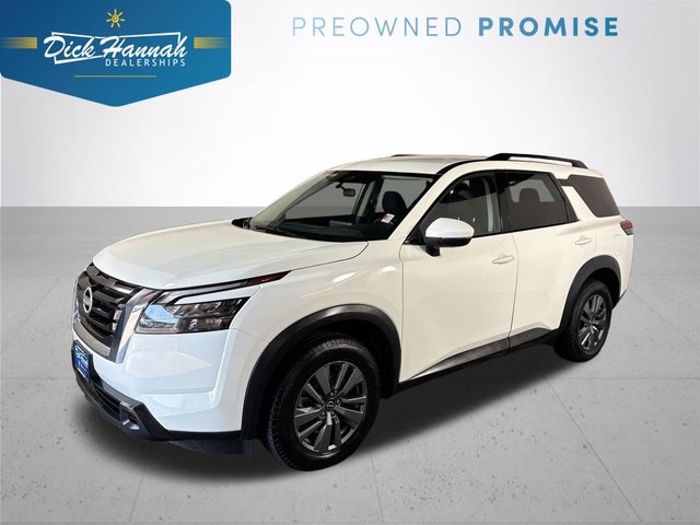 2024 Nissan Pathfinder SV