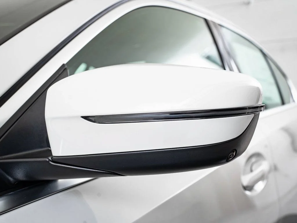 Used 2025 Alpine White BMW 330i xDrive image 16