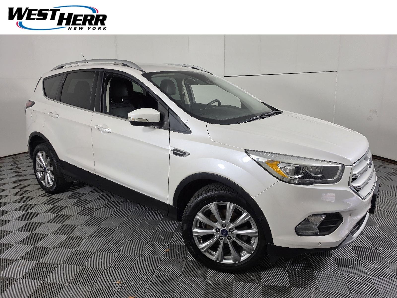 Used 2017 White Platinum Metallic Tri-Coat Ford Titanium image 1