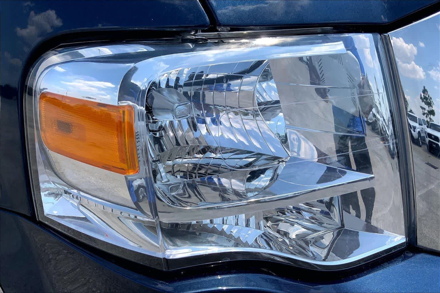 Used 2013 Blue Jeans Metallic Ford XLT image 27
