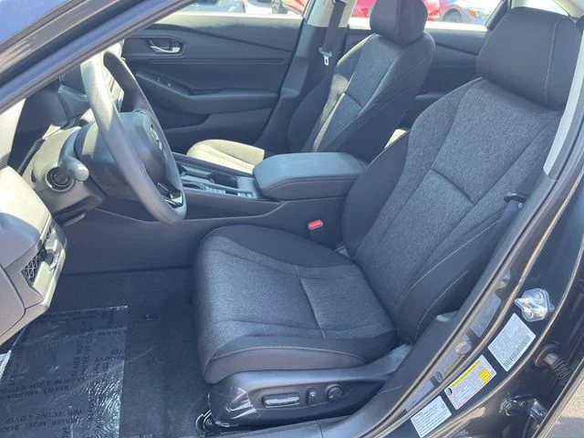 New 2026 Meteorite Gray Metallic Honda SE image 15