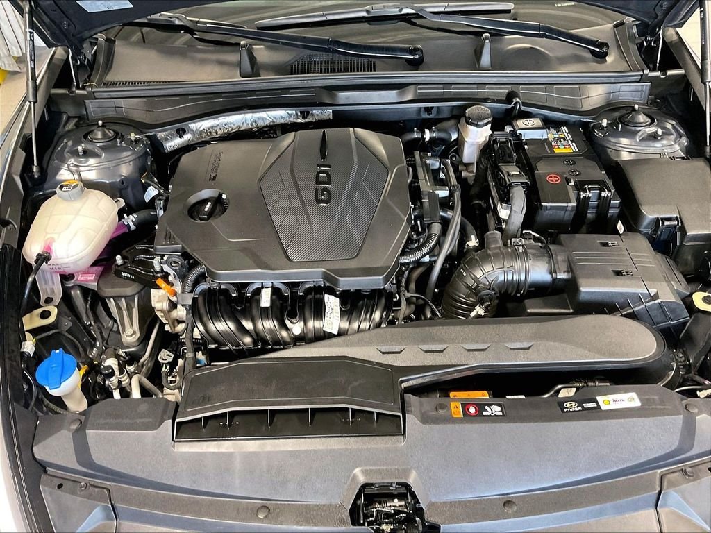 Used 2023 Gray Hyundai SE image 34