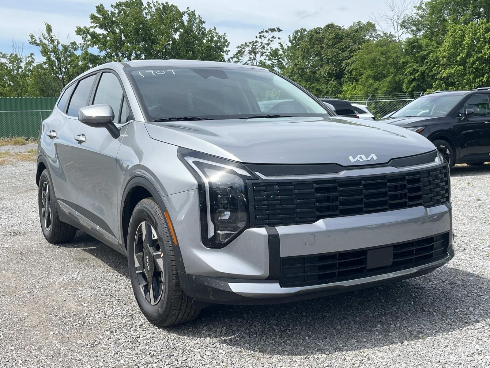 New 2026 Steel Gray Kia LX image 1