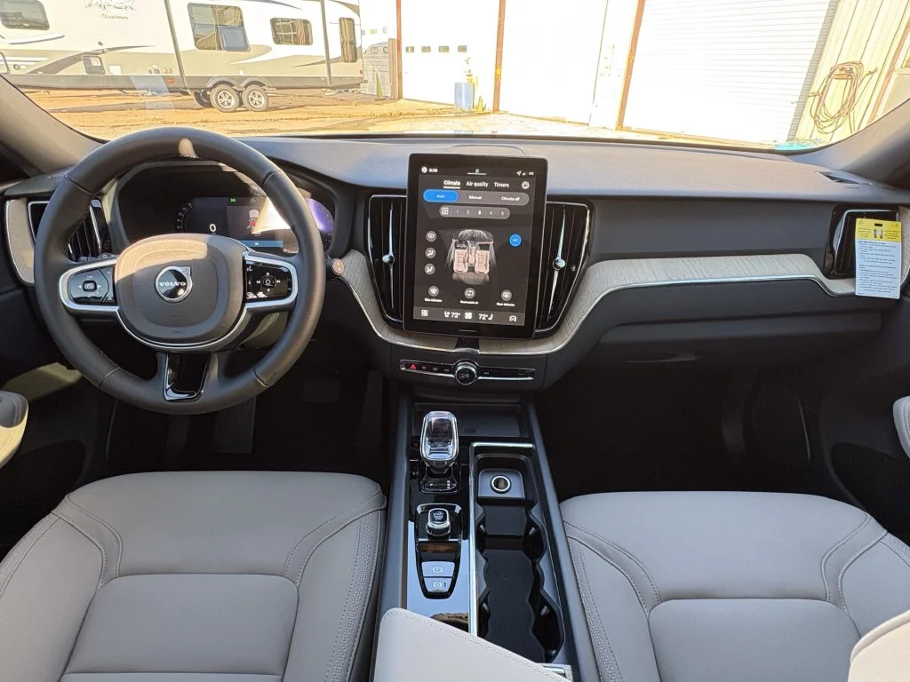 New 2026 Vapour Grey Volvo Plus image 27