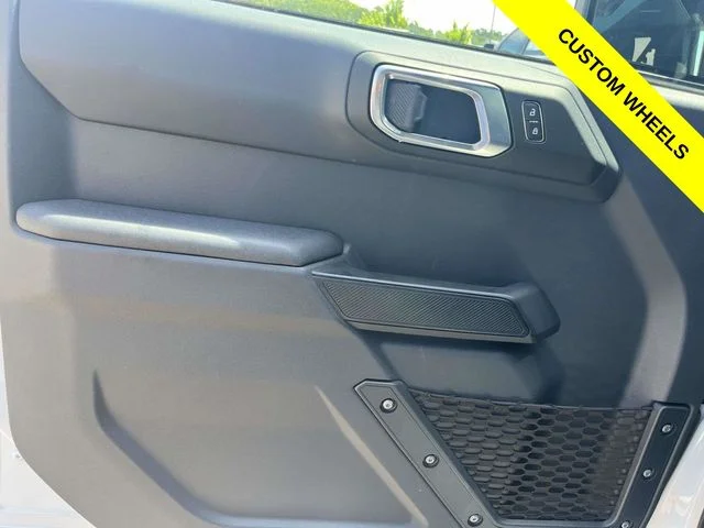 2025 Ford Bronco 4-Door Base - Photo 12
