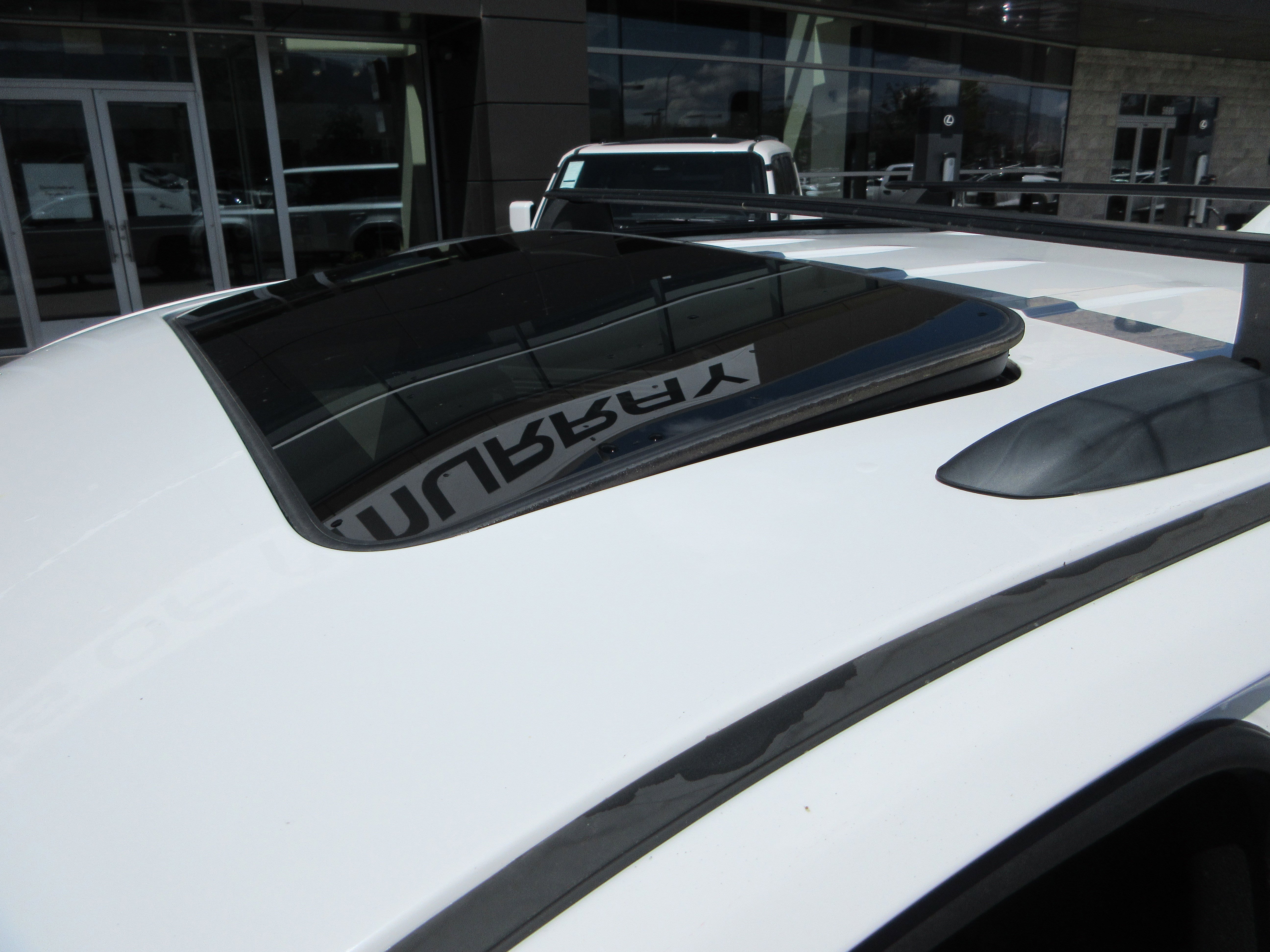 Used 2017 Bright White Clearcoat Jeep Altitude image 16