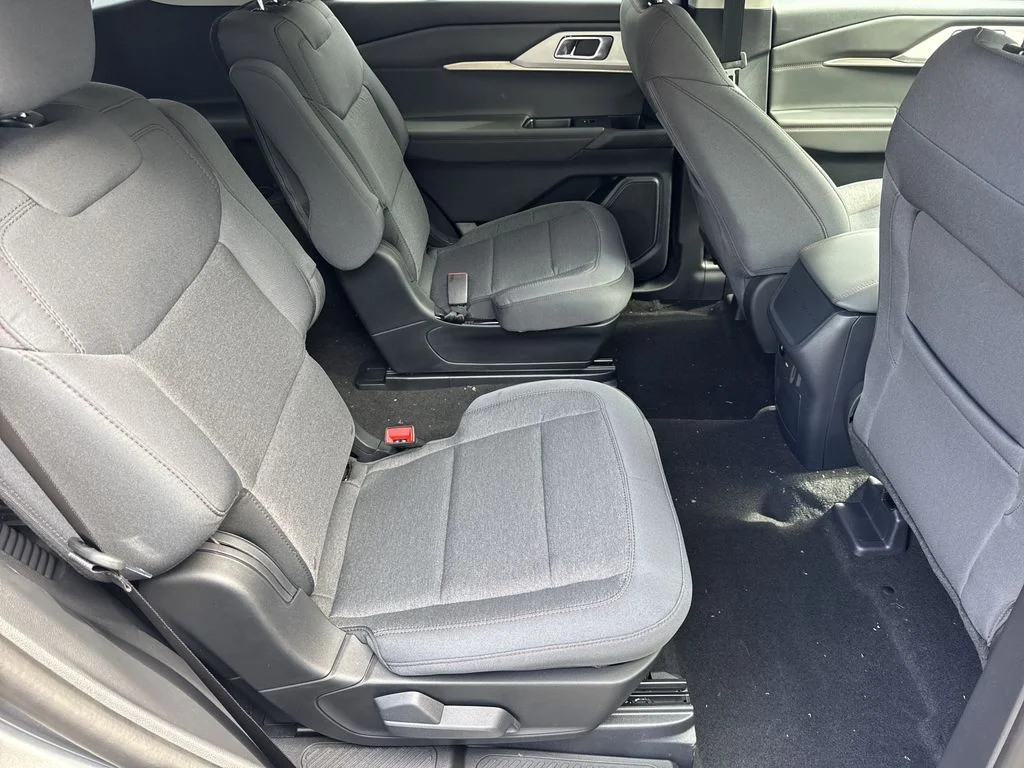 New 2026 Gray Ford Active image 15