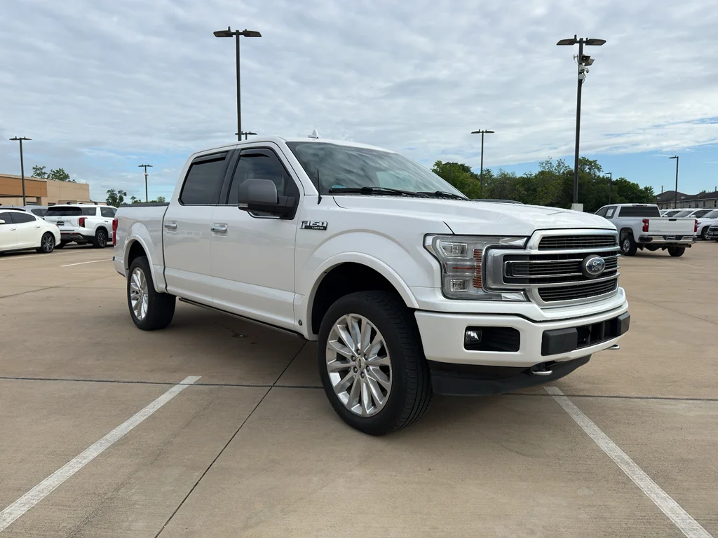 Used 2019 White Platinum Metallic Tri-Coat Ford Limited image 3