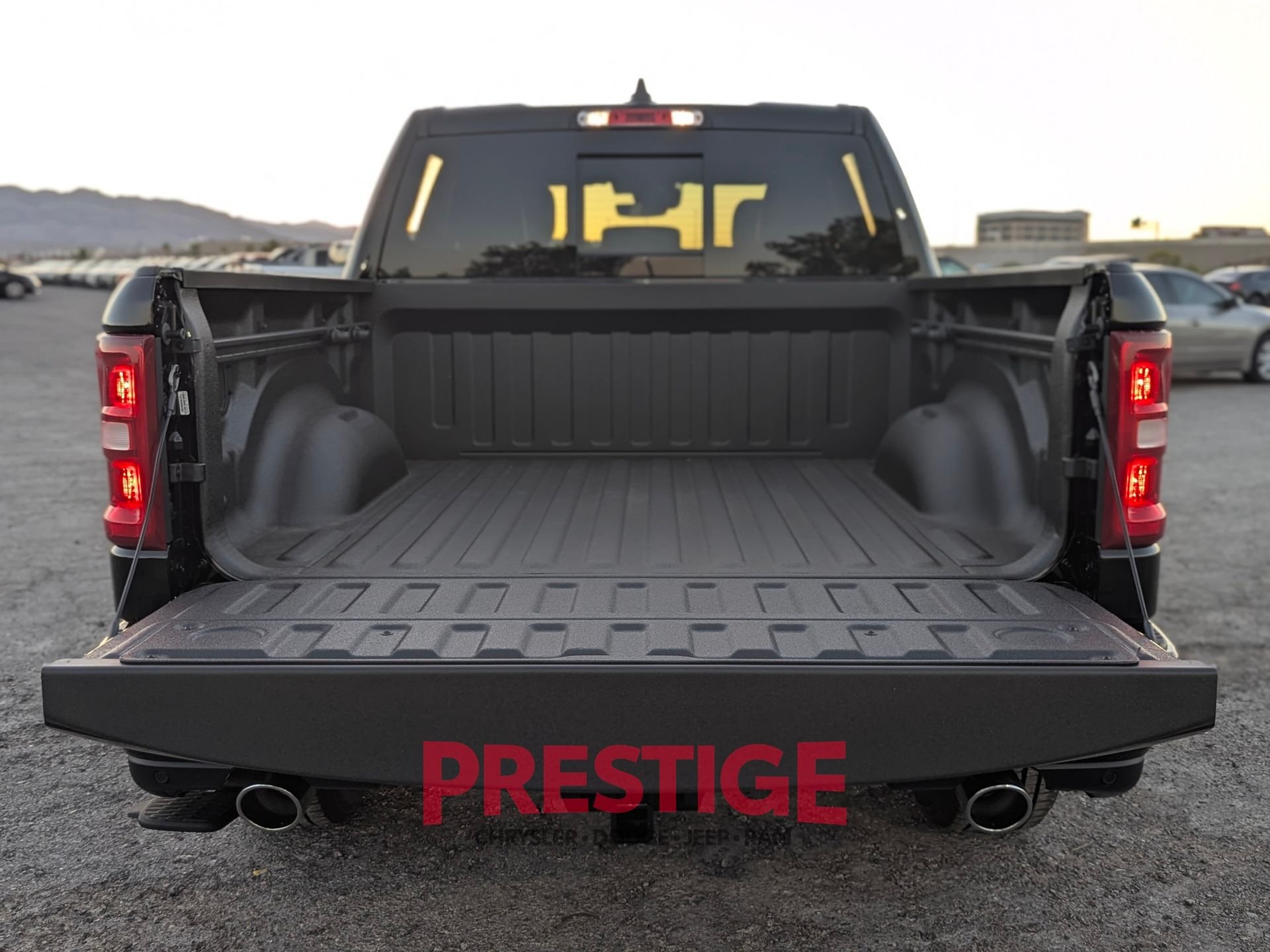 New 2026 Diamond Black Crystal Pearl-Coat Exterior Paint RAM Laramie image 7