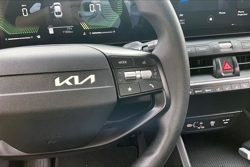 Used 2025 Black Kia LX image 21