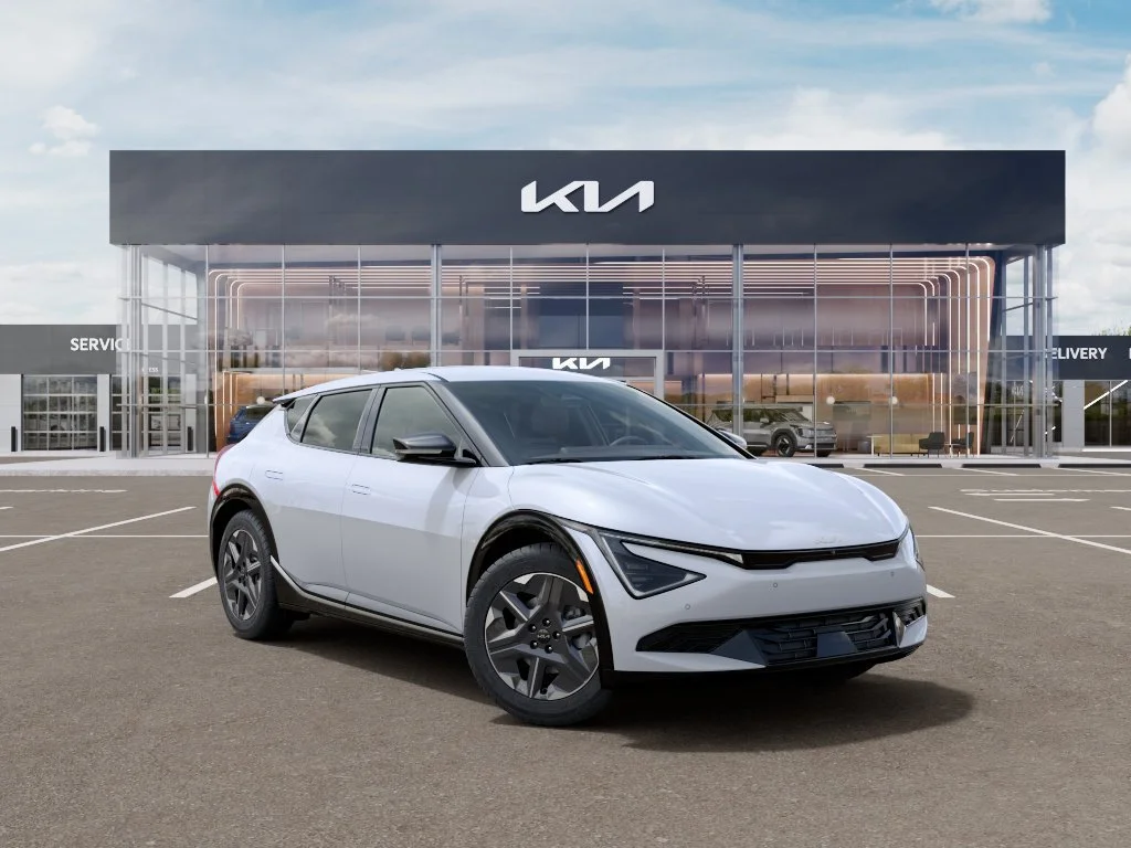 New 2026 Glacial White Pearl Kia Light image 8