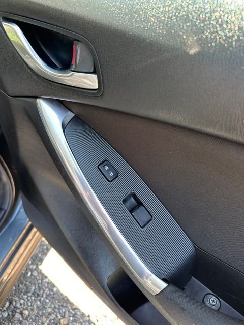 Used 2013 Metropolitan Gray Mica Mazda Sport image 21