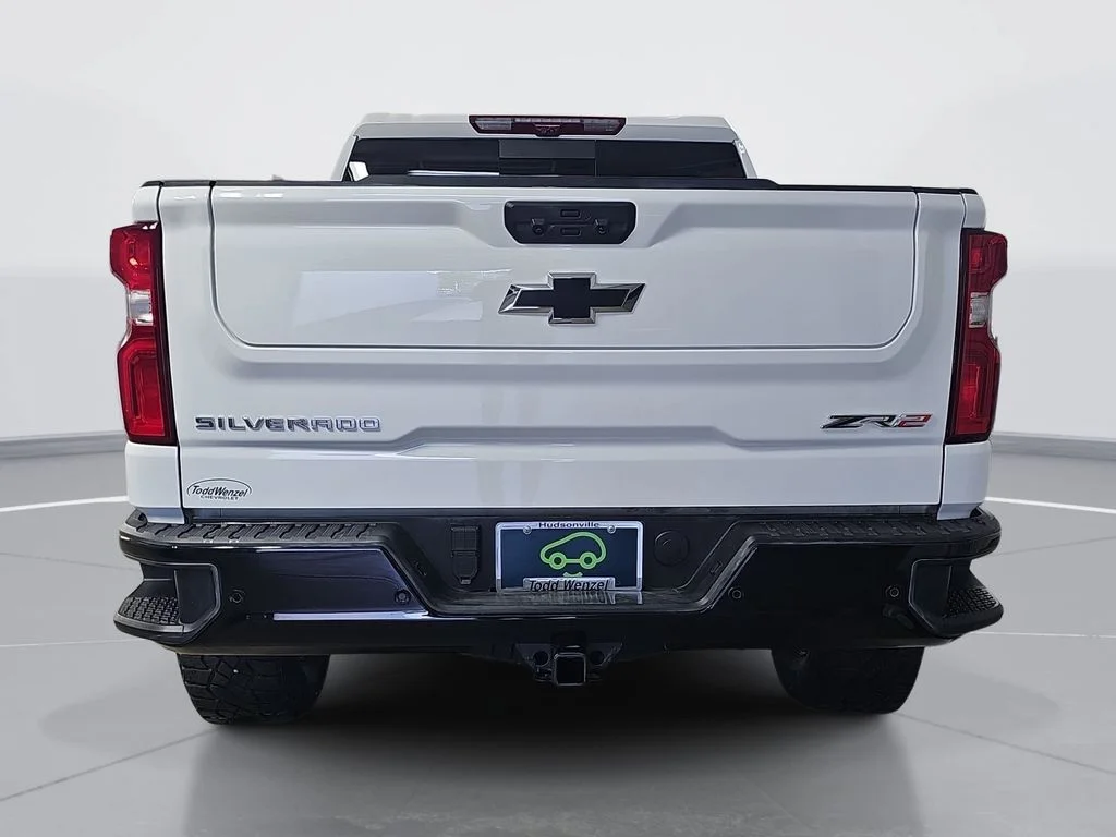 Certified Used 2024 White Chevrolet ZR2 image 5