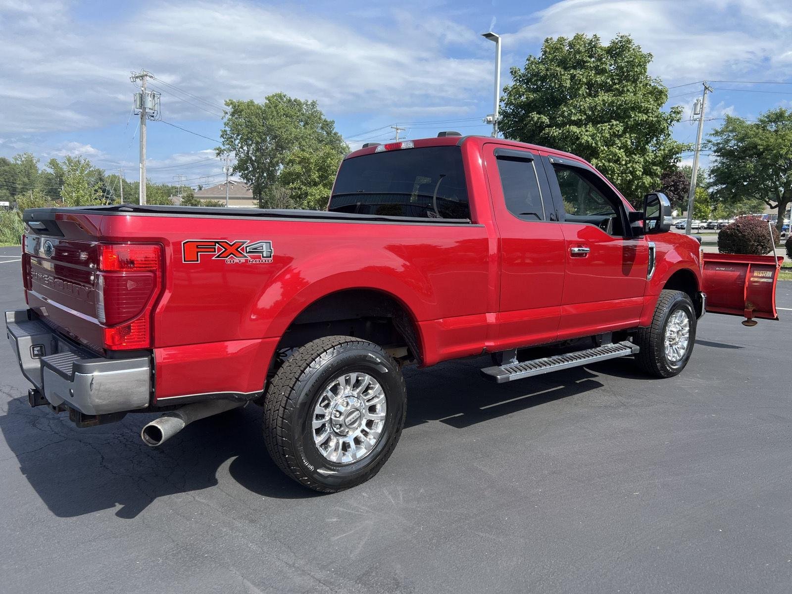 Used 2020 Rapid Red Metallic Tinted Clearcoat Ford XLT image 13