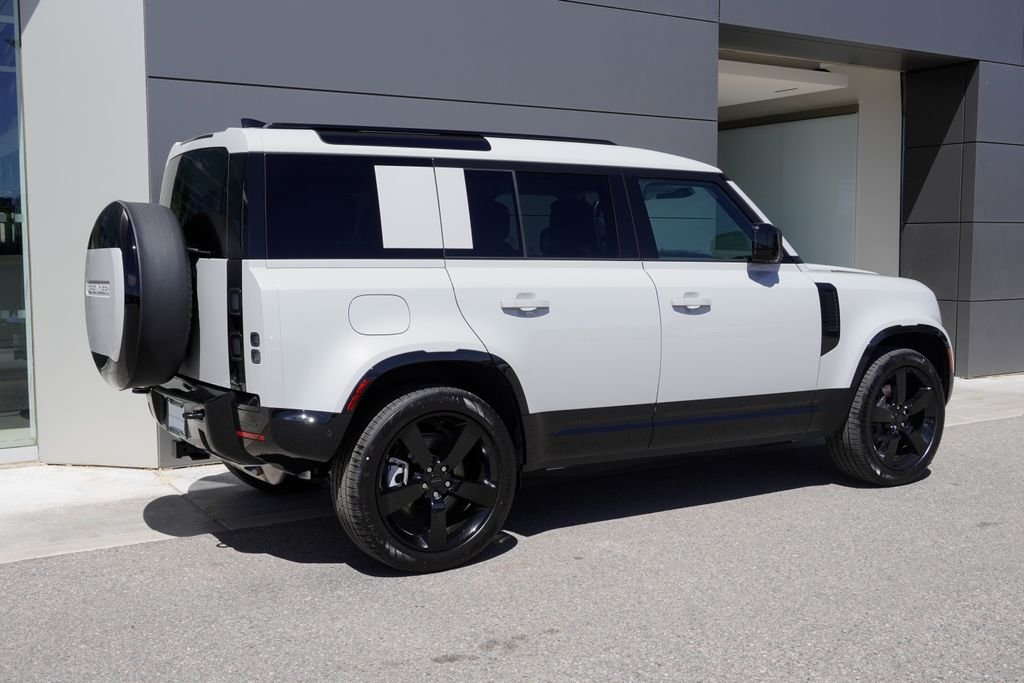 New 2026 Borasco Grey Land Rover X-Dynamic SE image 4
