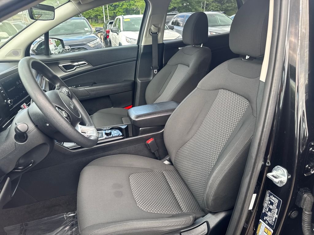 Used 2024 Black Kia LX image 15