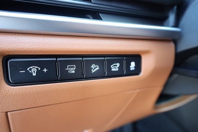 Used 2025 Ebony Black Kia EX X-Line image 21