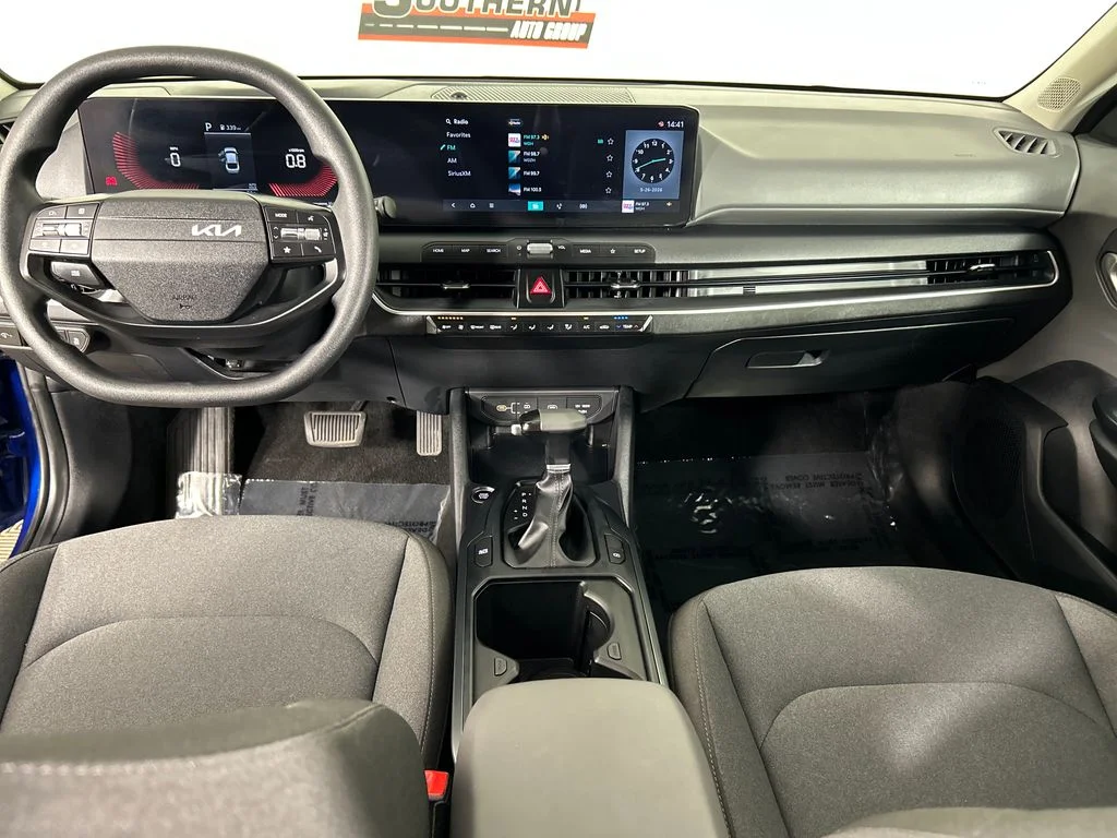 Used 2025 Blue Kia LXS image 18