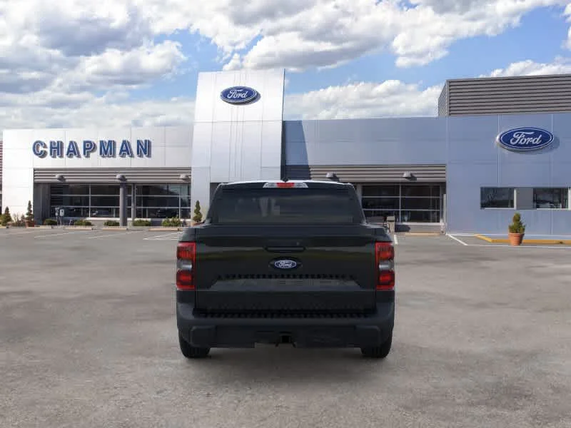 New 2026 Shadow Black Ford XLT image 5