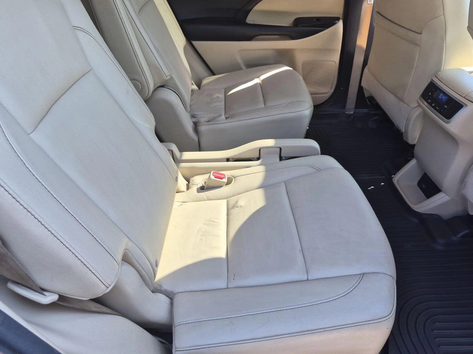 Used 2016 Shoreline Blue Pearl Toyota XLE image 35