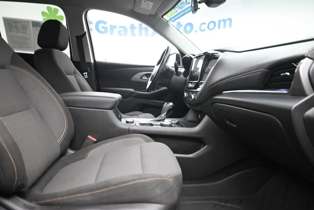 Used 2020 Black Chevrolet LT image 9