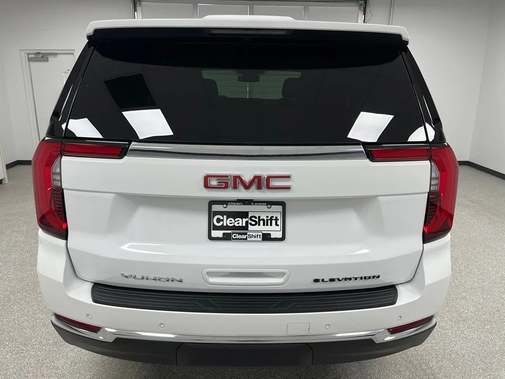 Used 2025 White GMC Elevation image 9