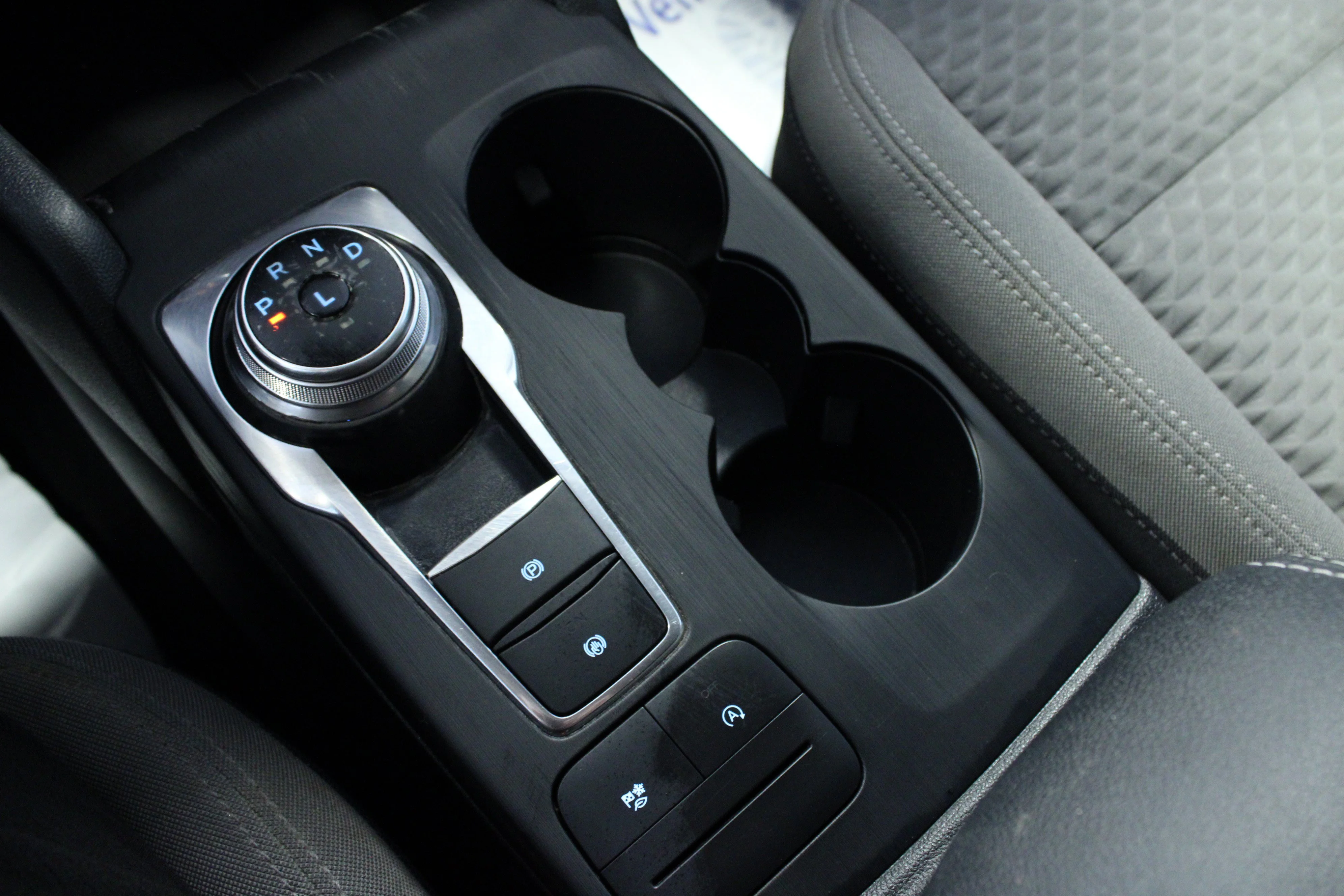 Used 2020 Black Metallic Ford SE image 23