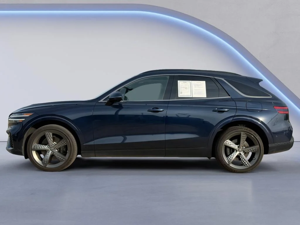 Used 2025 Capri Blue Genesis 3.5T Sport image 2