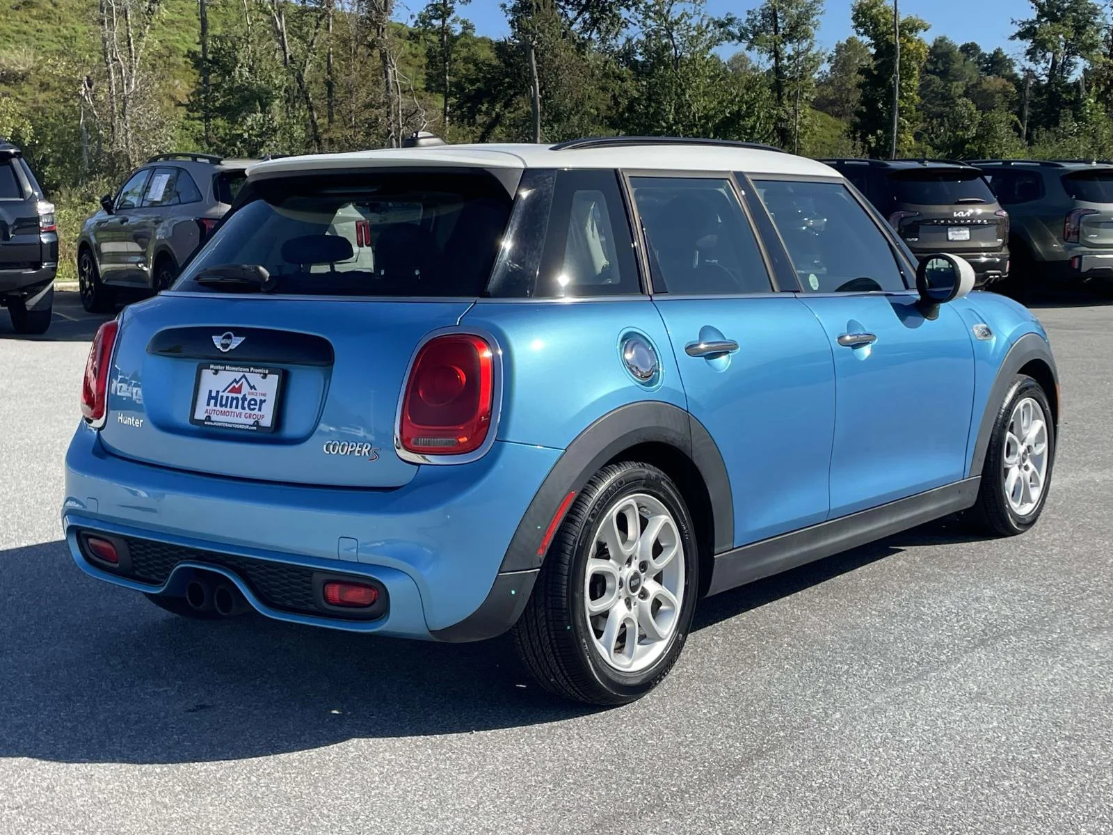 Used 2015 Electric Blue Metallic MINI S image 29