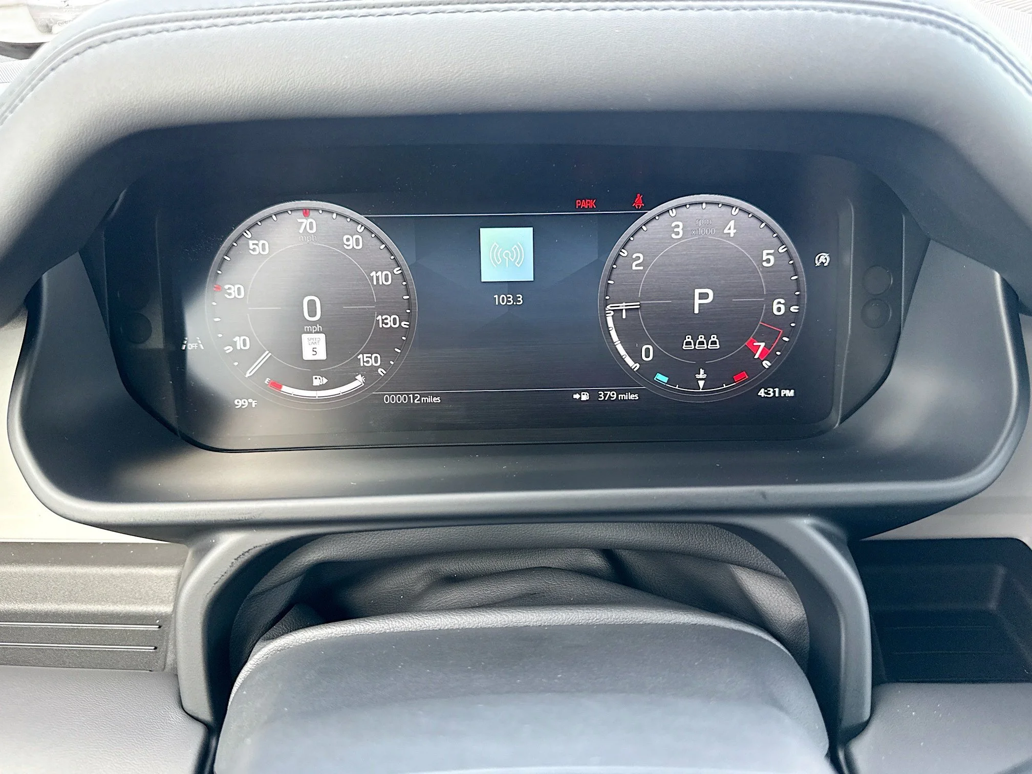 New 2026 Fuji White Land Rover X-Dynamic SE image 41
