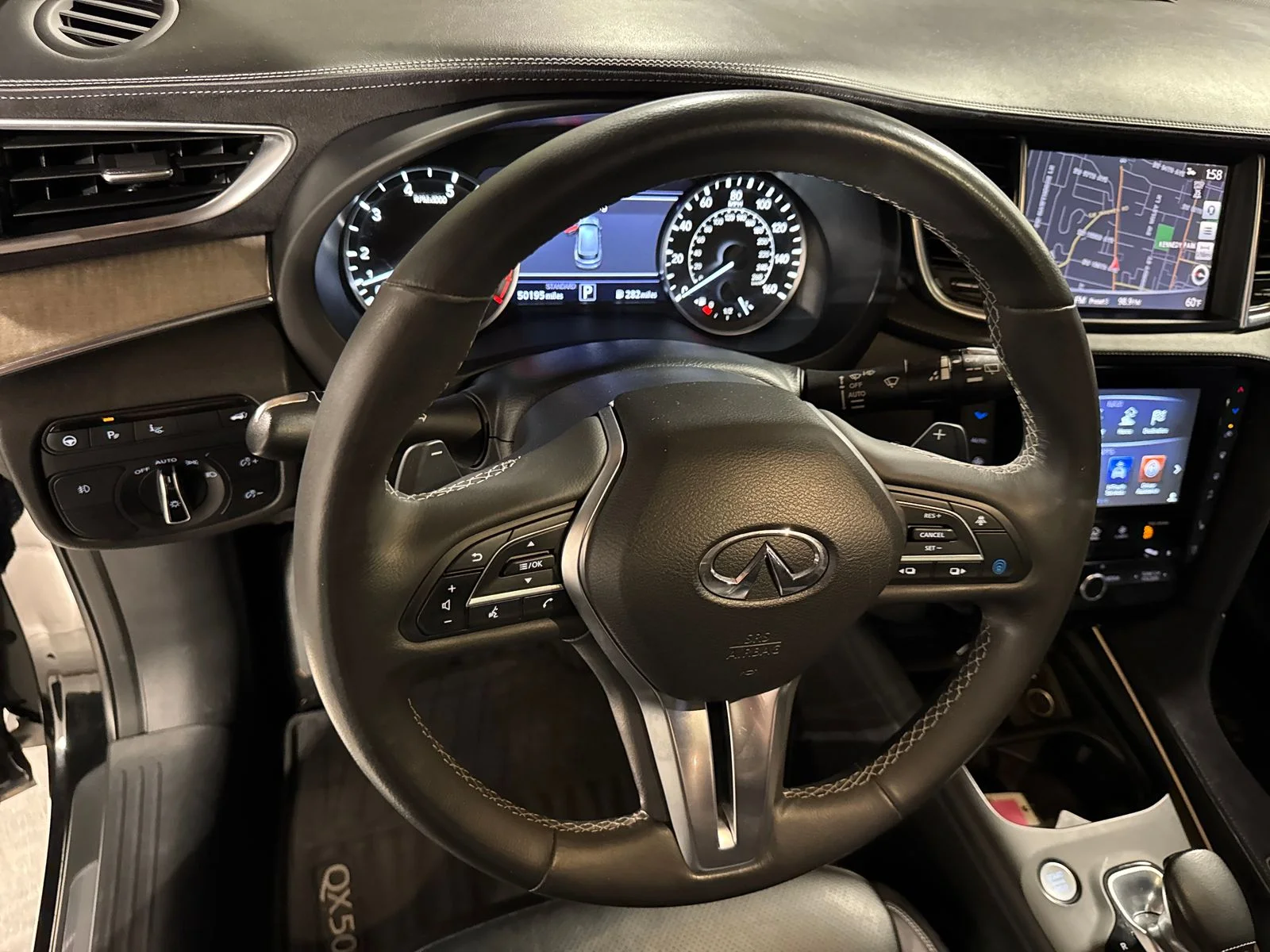 Used 2019  INFINITI ESSENTIAL image 14