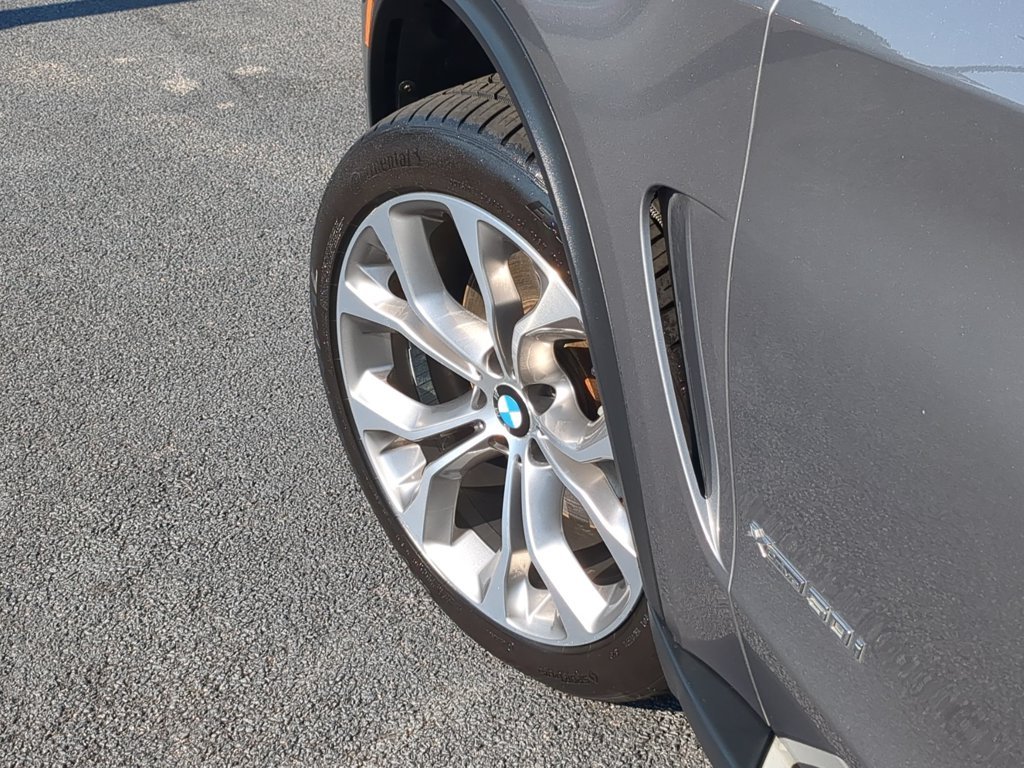 Used 2018 Silver BMW xDrive50i image 9