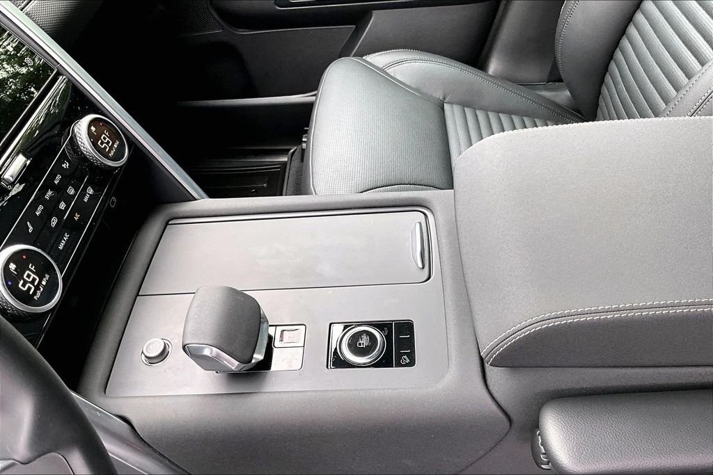Used 2025 Blue Land Rover Dynamic SE image 14
